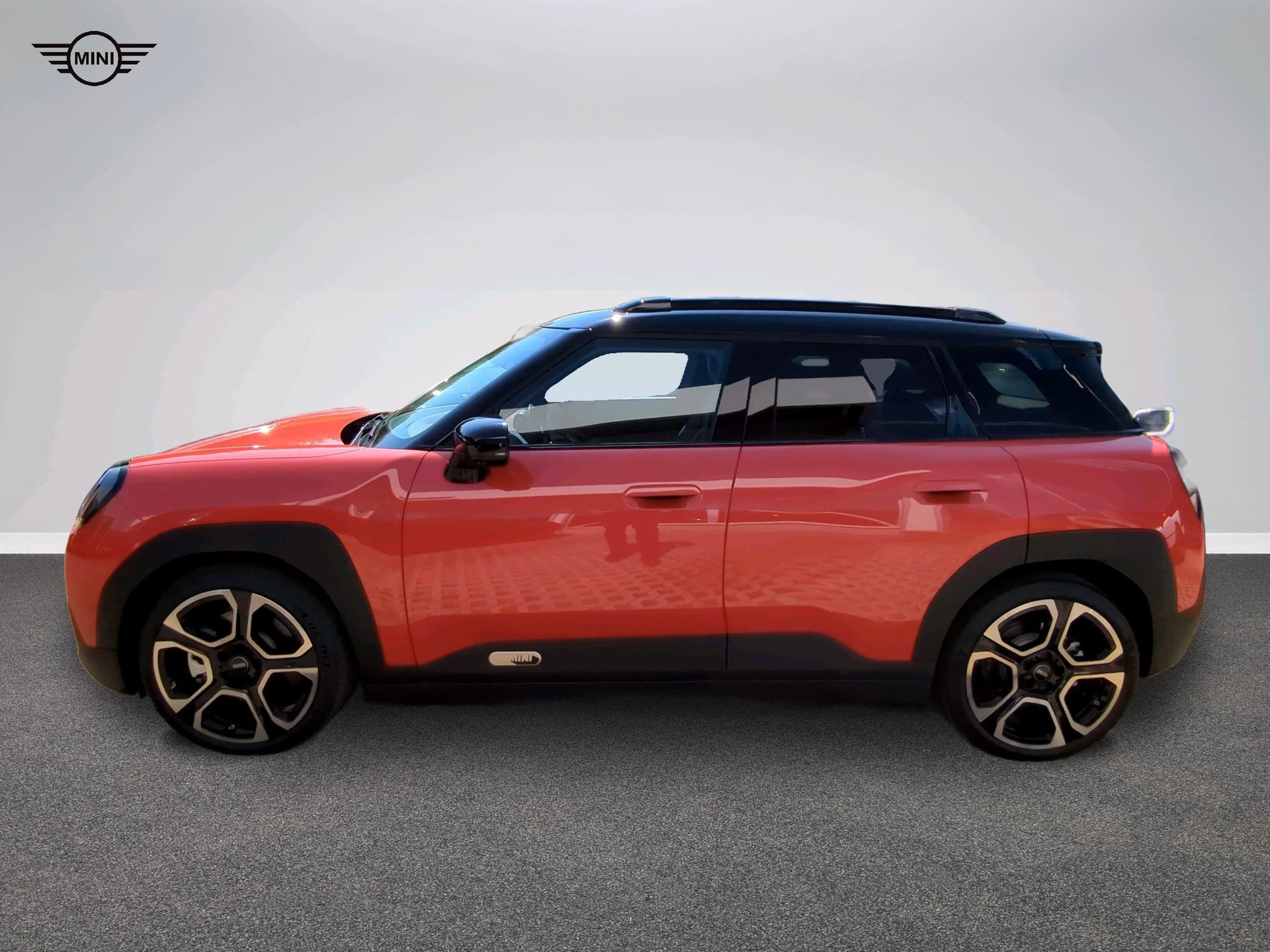 MINI Aceman SE-showroom-element-1
