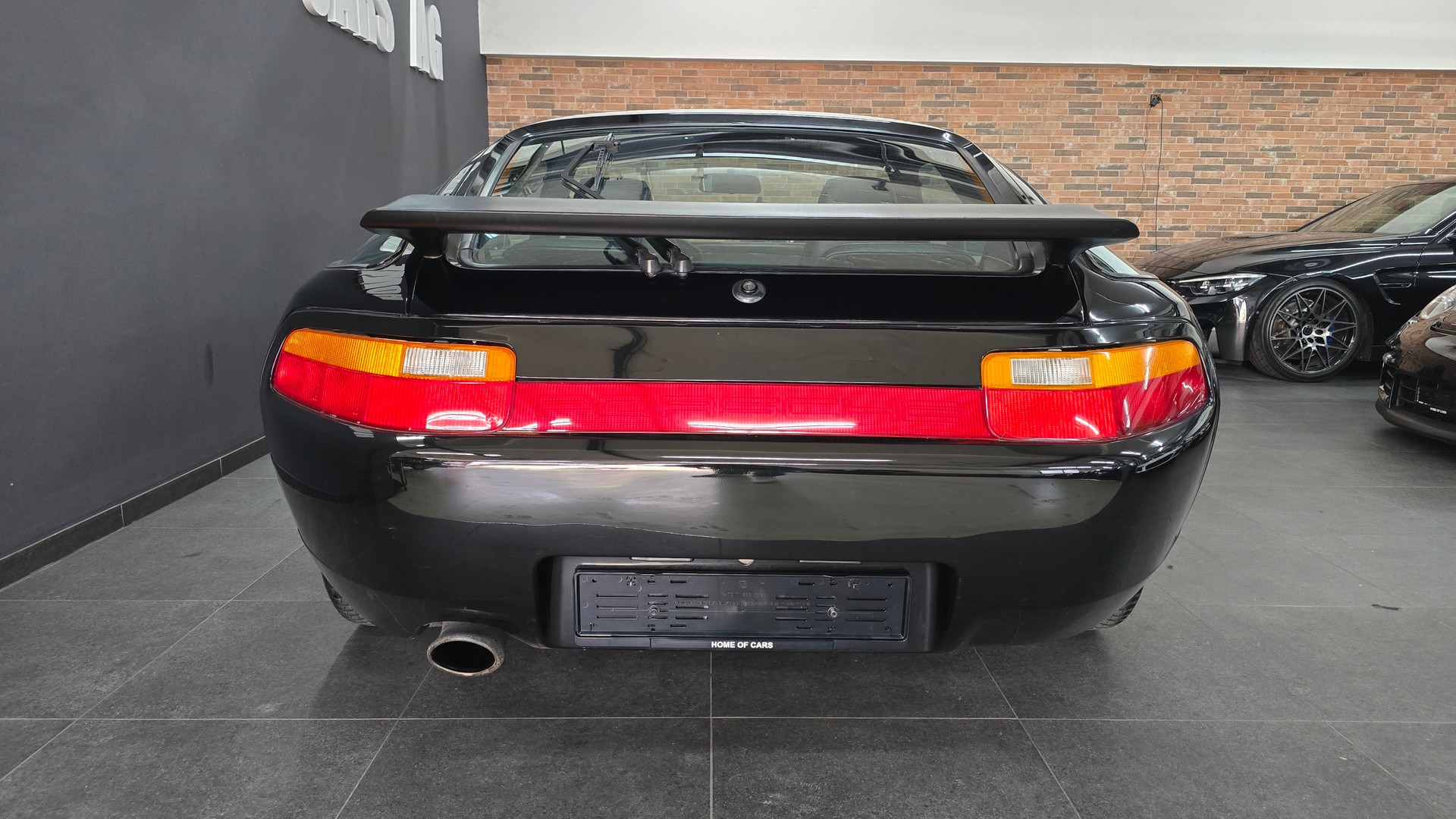 PORSCHE 928 S4-image-9