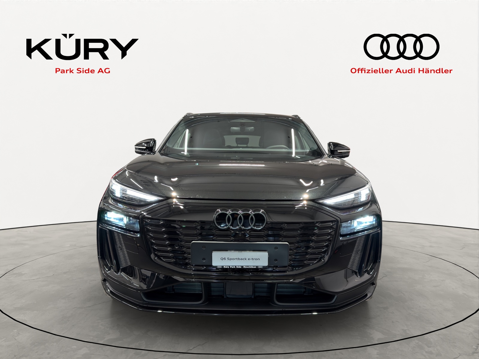 AUDI Q6 Sportback e-tron Quattro 428PS-showroom-element-1