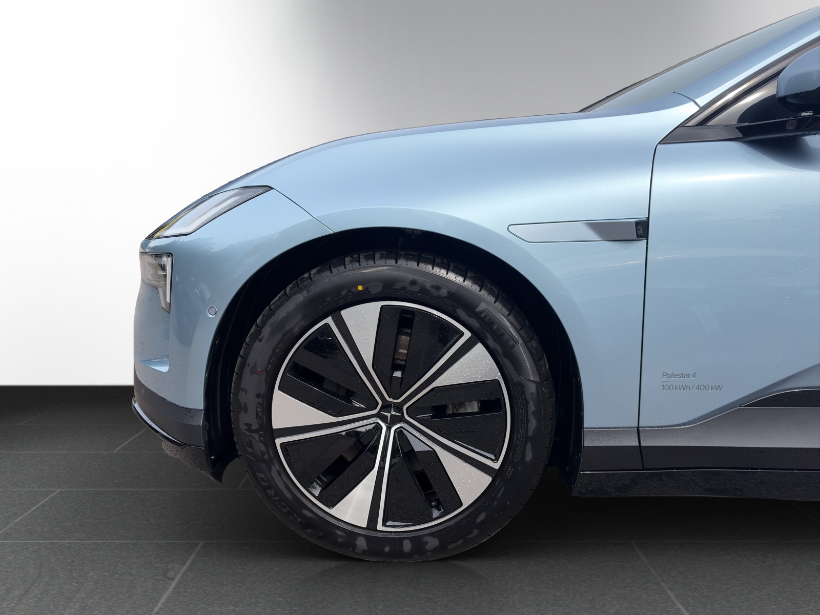 POLESTAR Polestar 4 Long Range Dual 100kWh Prime-showroom-element-2