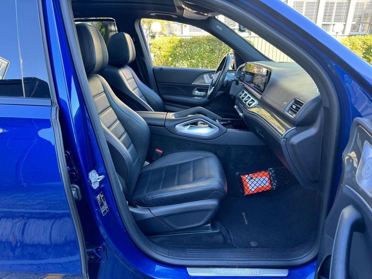 MERCEDES-BENZ GLE 450 AMG Line 4matic CH FAHRZEUG 7PLÄTZER-image-8