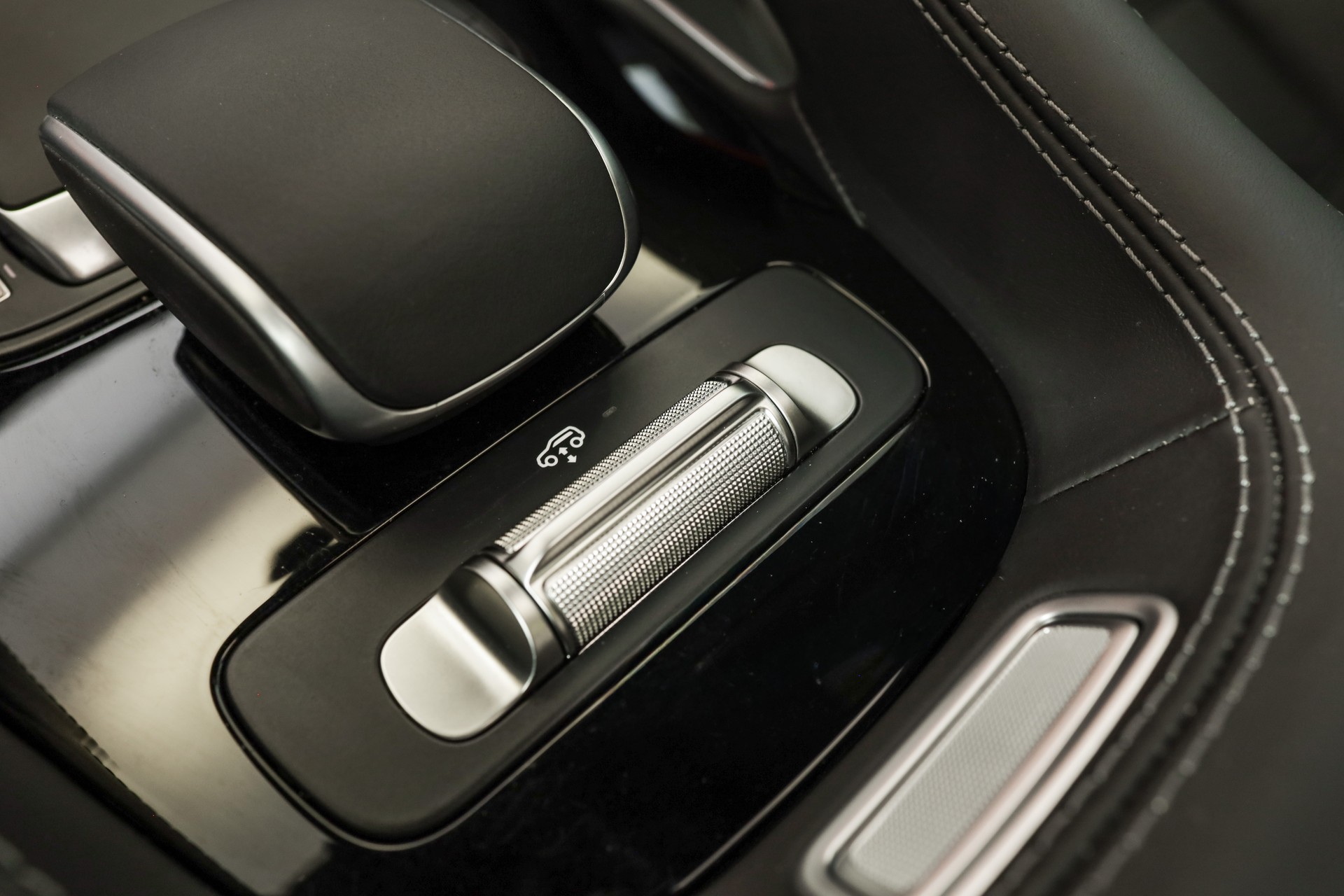 MERCEDES-BENZ GLE 53 AMG 4Matic+ 9G-Speedshift-image-18