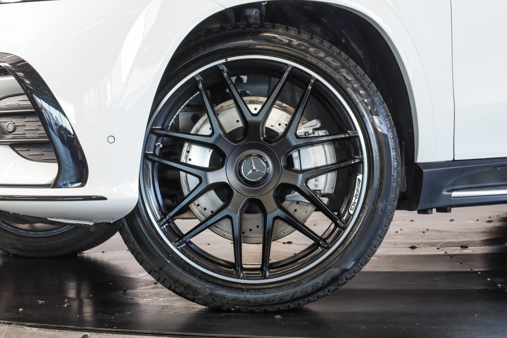 MERCEDES-BENZ GLE 53 AMG 4Matic+ 9G-Speedshift-image-33