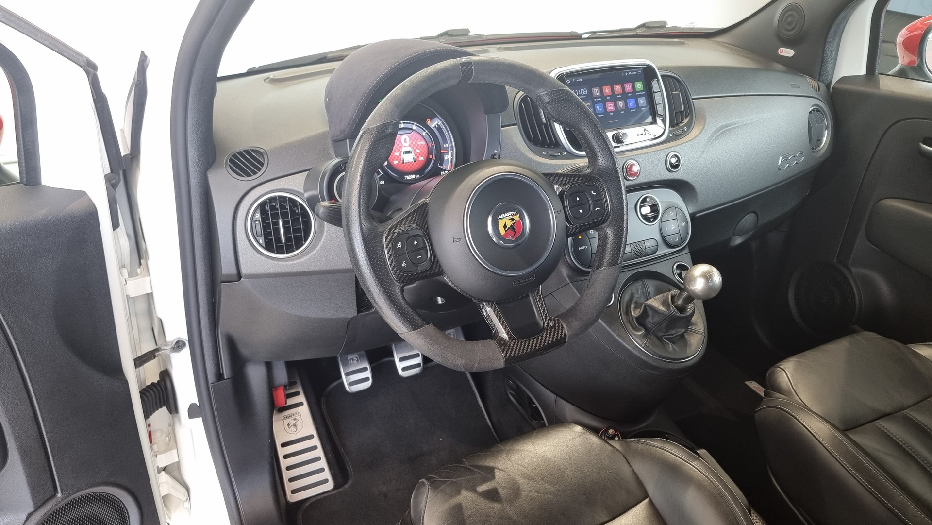 FIAT 595 Abarth 1.4 T-Jet 180 Competizione-image-21