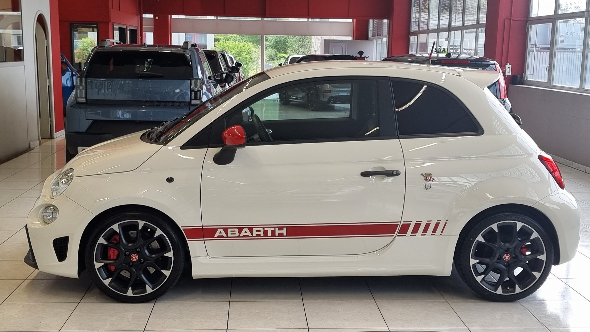 FIAT 595 Abarth 1.4 T-Jet 180 Competizione-showroom-element-2