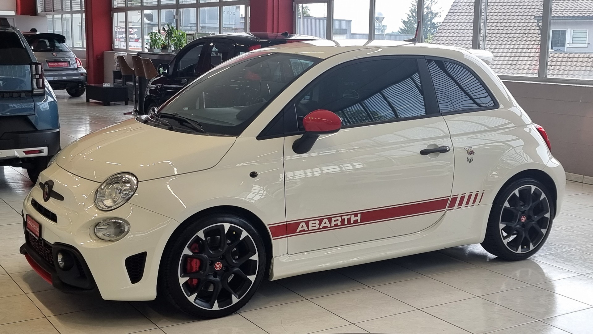 FIAT 595 Abarth 1.4 T-Jet 180 Competizione-showroom-element-1