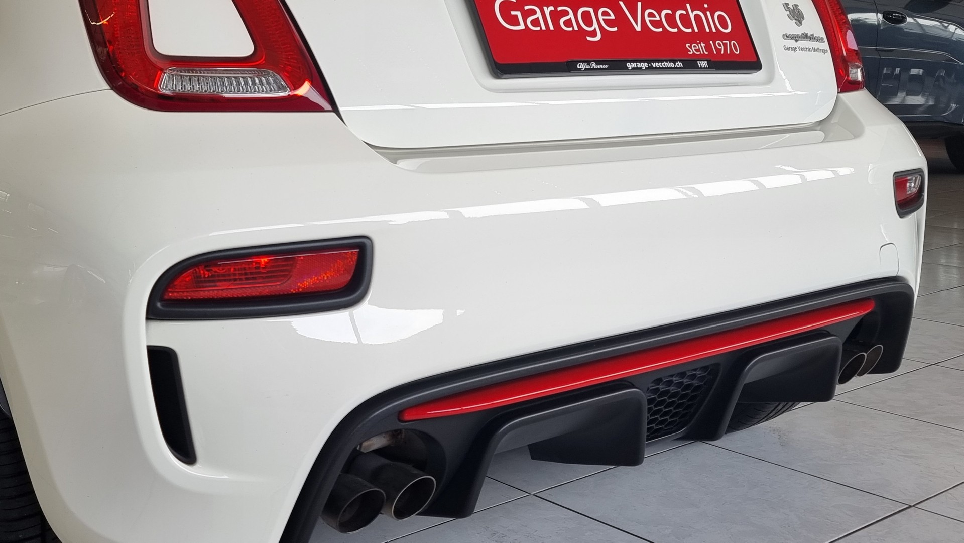 FIAT 595 Abarth 1.4 T-Jet 180 Competizione-image-10