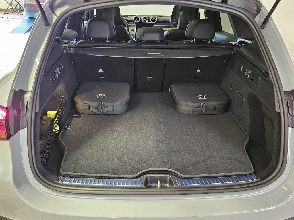 MERCEDES-BENZ GLC 400 e 4Matic AMG Line EQ Star-showroom-element-3