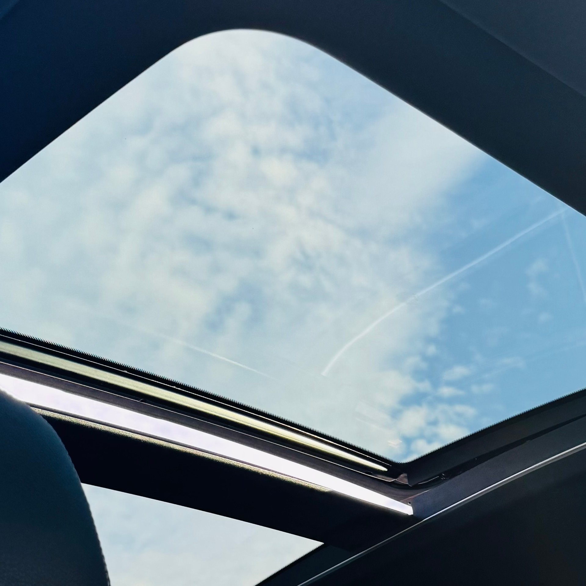 MERCEDES-BENZ E 250 7G-Tronic-image-21