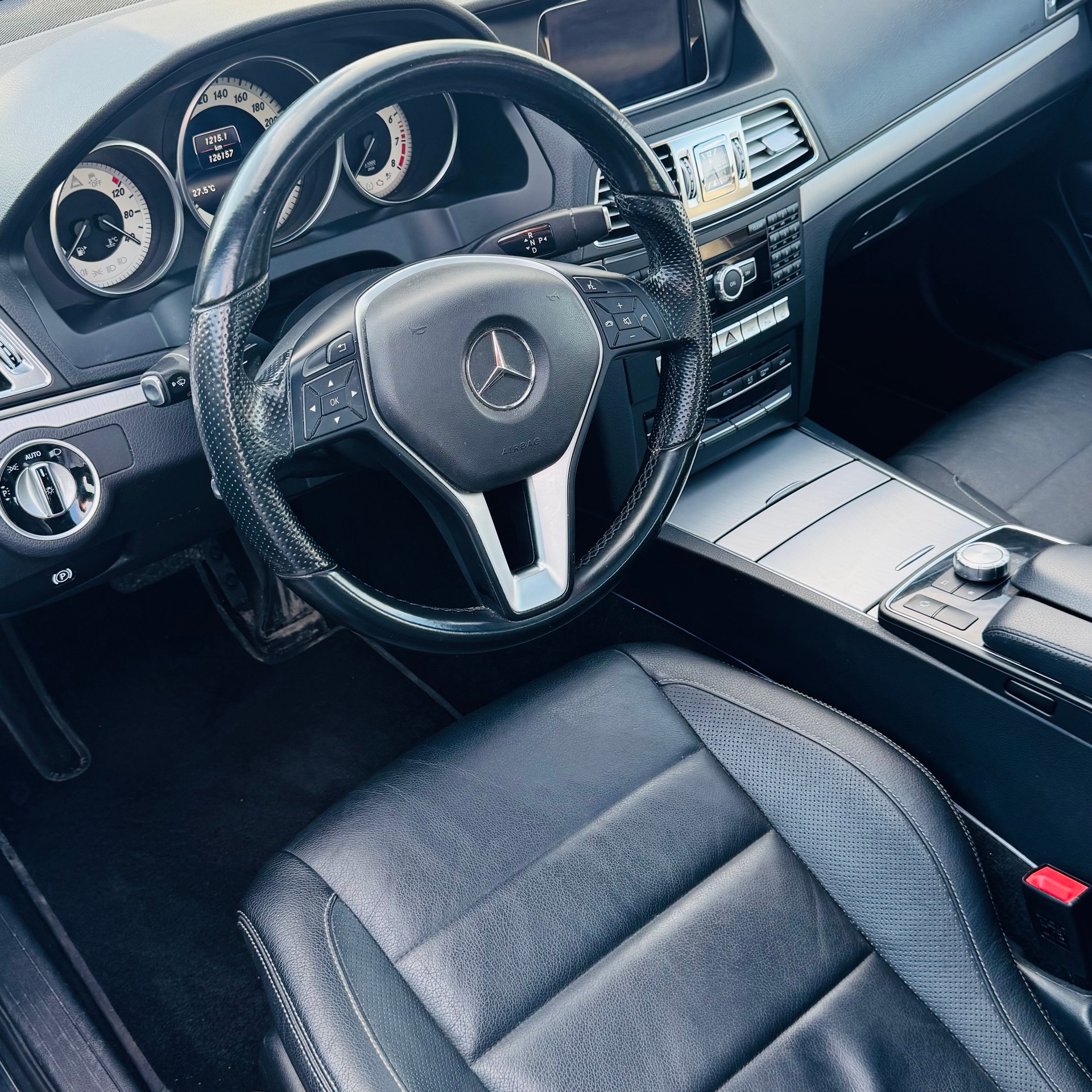 MERCEDES-BENZ E 250 7G-Tronic-image-6