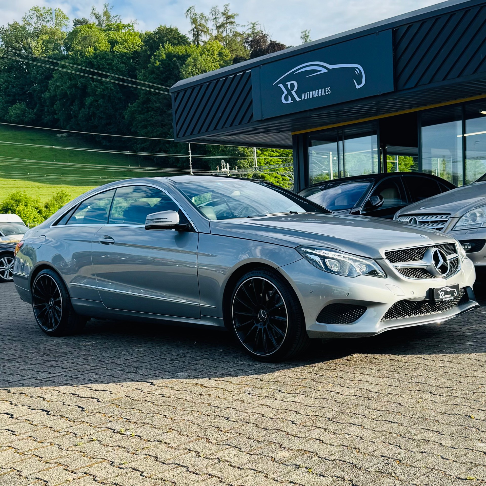 MERCEDES-BENZ E 250 7G-Tronic