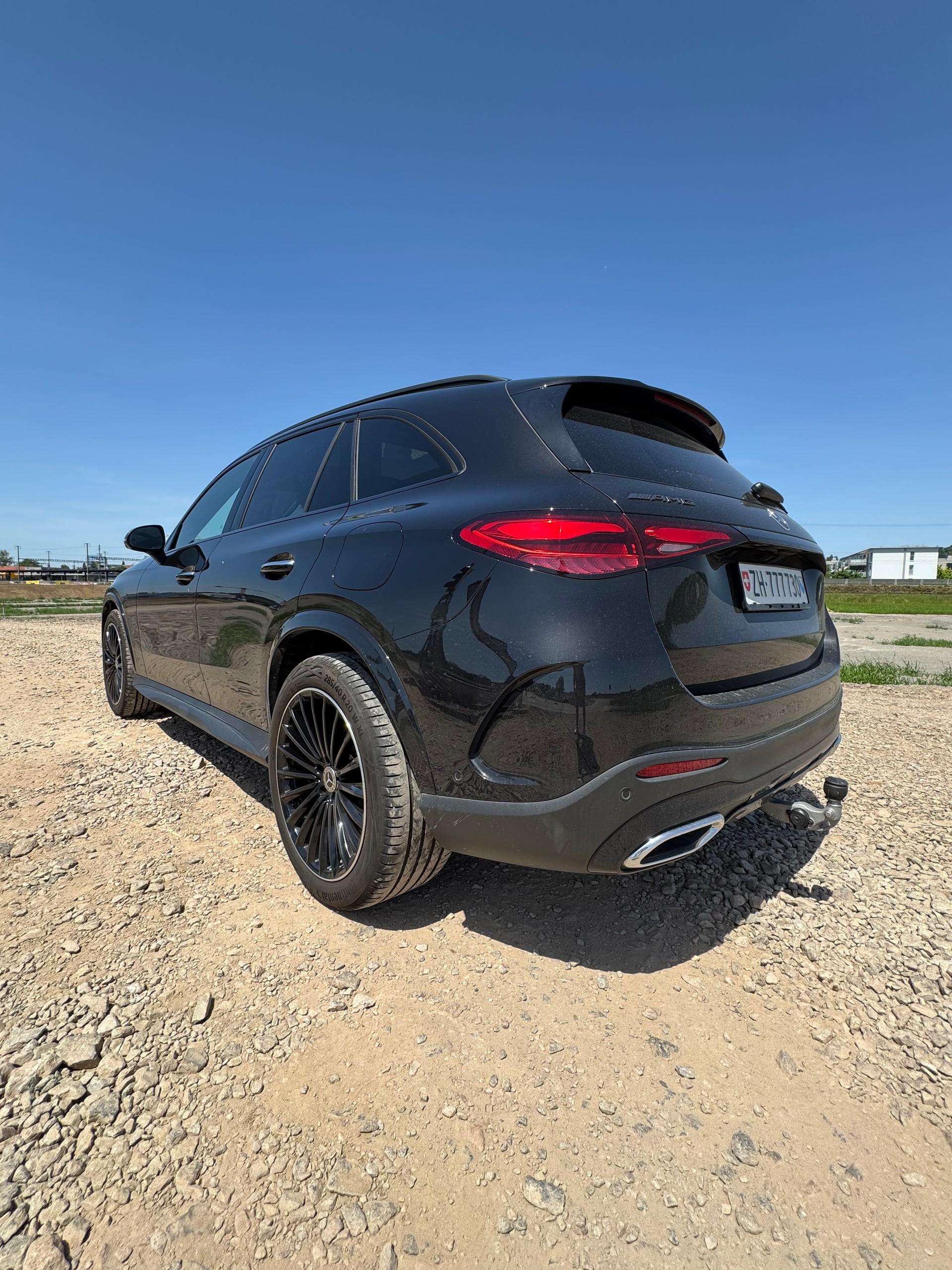MERCEDES-BENZ GLC 400 e AMG Line 4matic-image-3