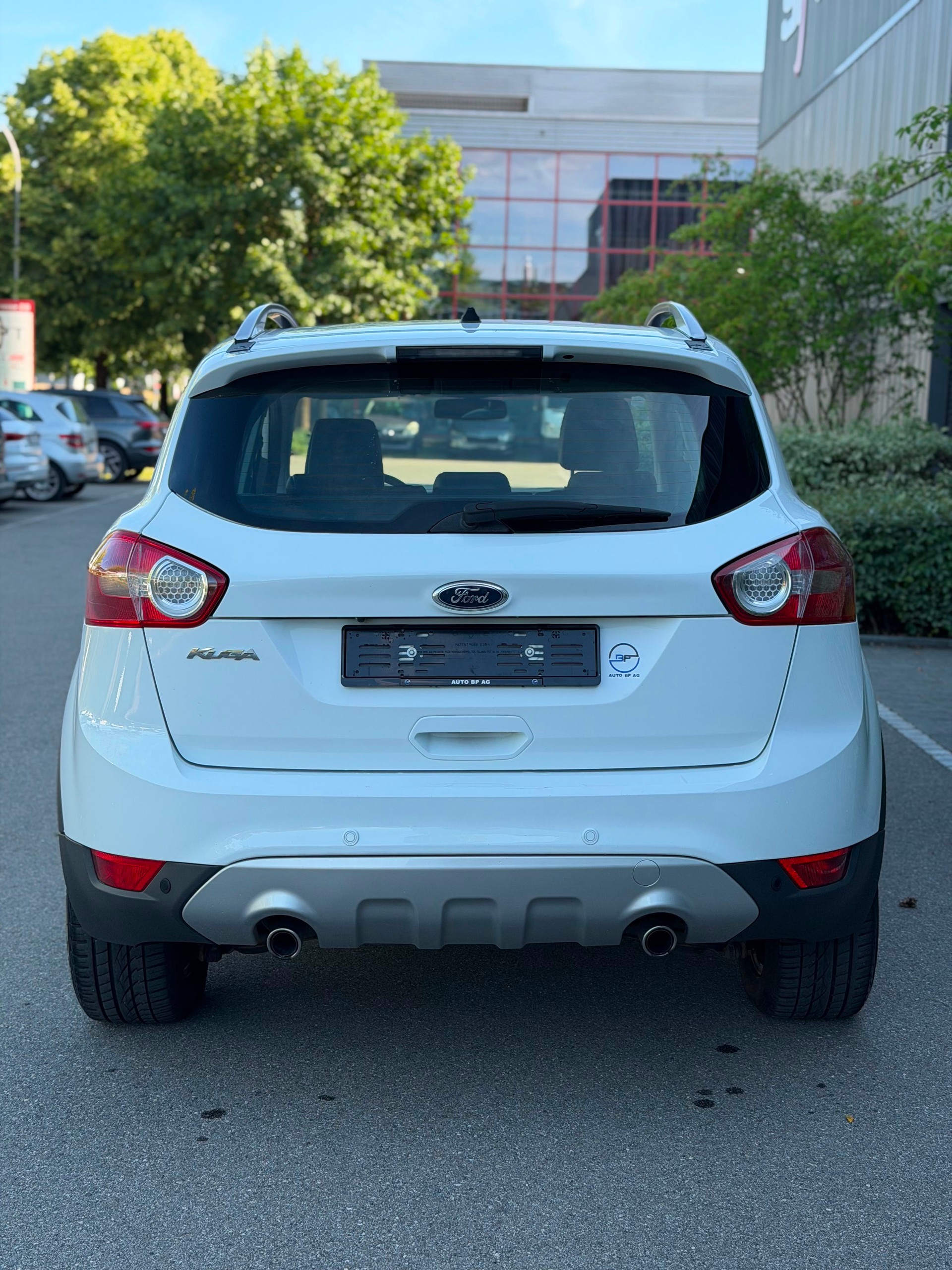 FORD Kuga 2.0 TDCi Titanium 4WD PowerShift-image-4