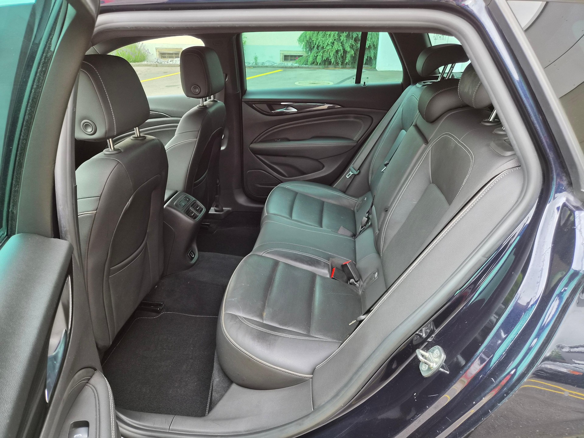 OPEL Insignia Sports Tourer 2.0 T Excellence AWD-image-8