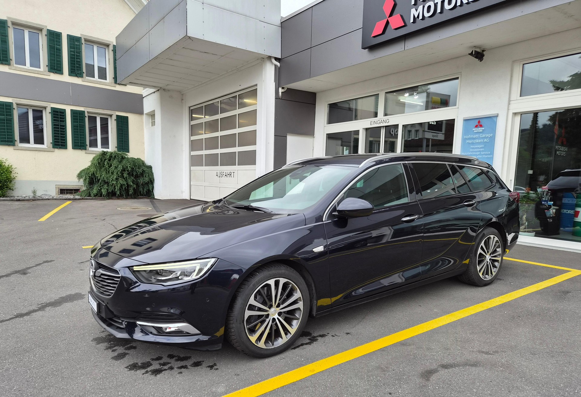 OPEL Insignia Sports Tourer 2.0 T Excellence AWD-image-2