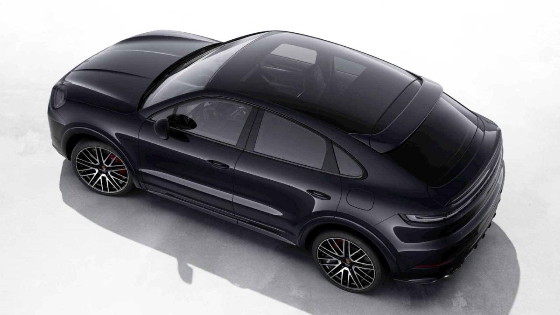 PORSCHE Cayenne S E-Hybrid Coupé Black Edition-showroom-element-3