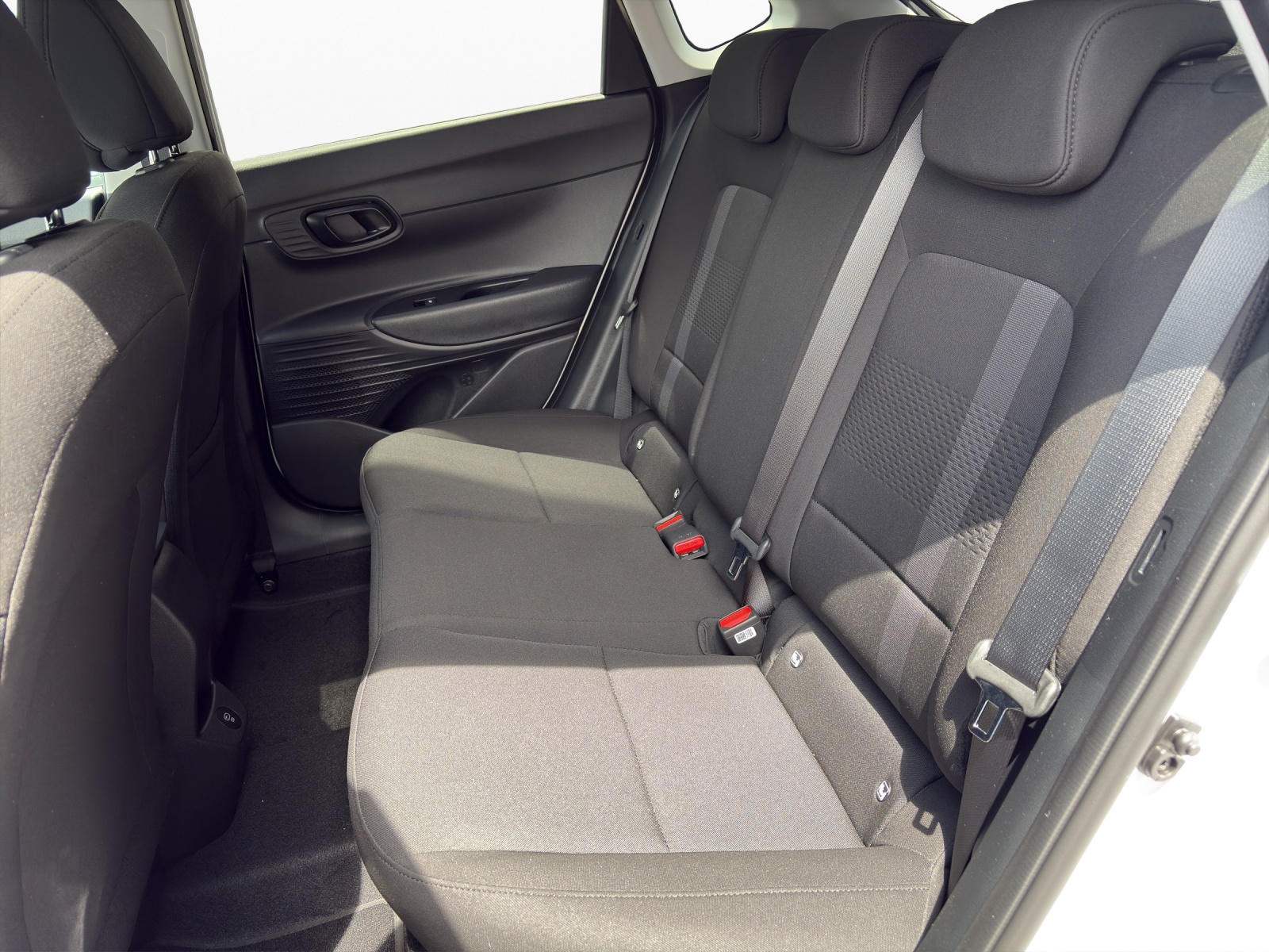 HYUNDAI i20 1.0 T-GDi Amplia-image-10