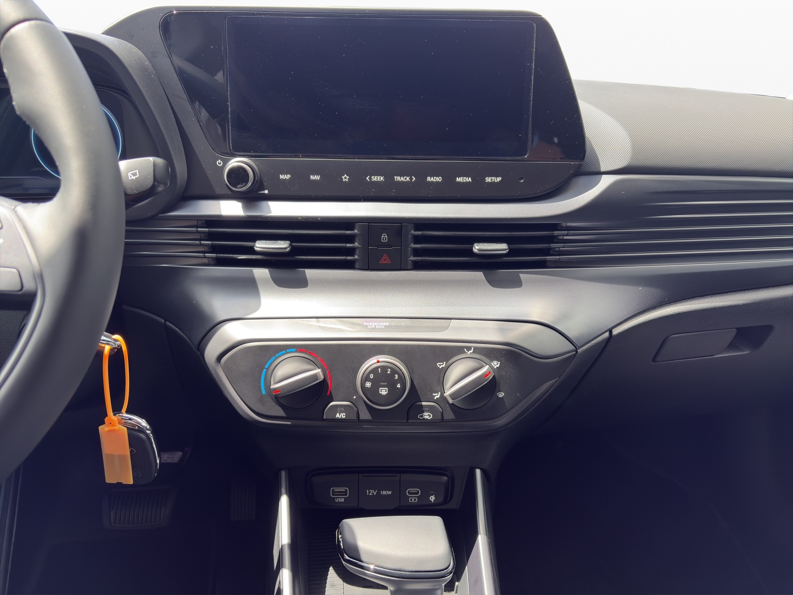 HYUNDAI i20 1.0 T-GDi Amplia-image-14
