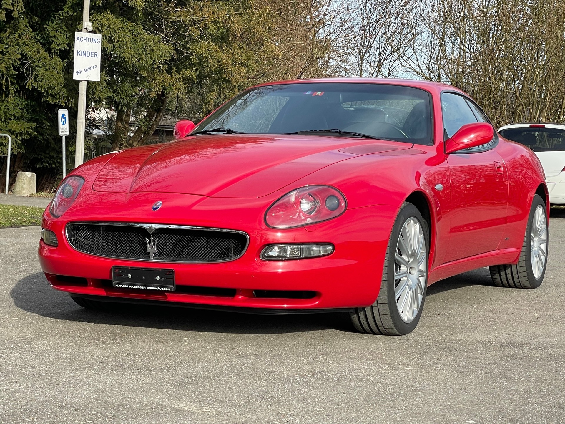 MASERATI Coupé GT 390PS Sauger-V8-showroom-element-2