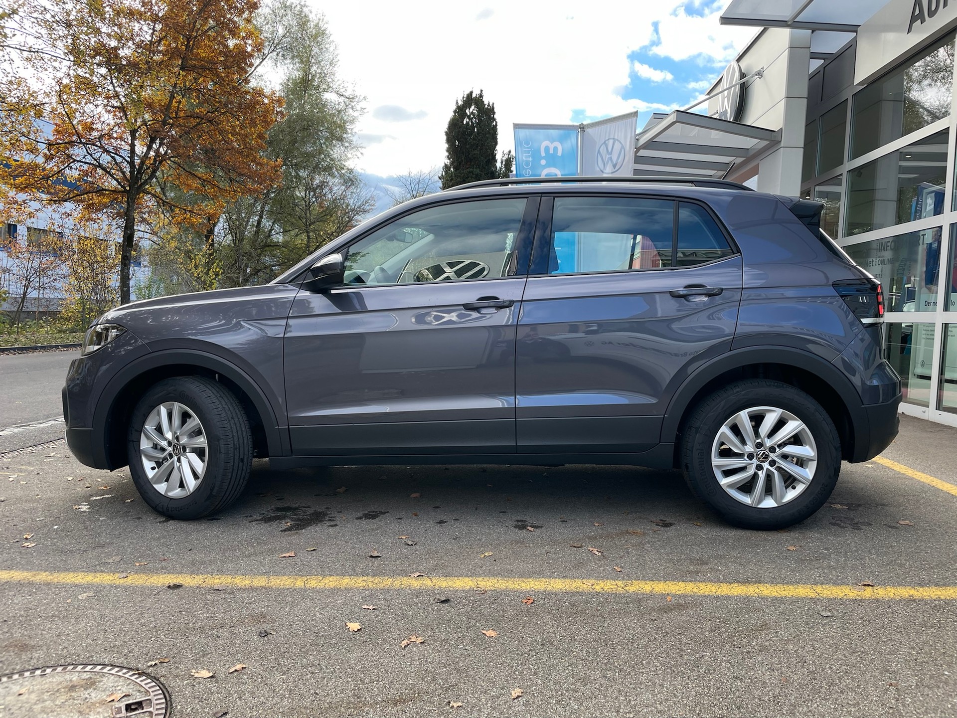 VW T-Cross 1.0 TSI Life Limited DSG-showroom-element-3