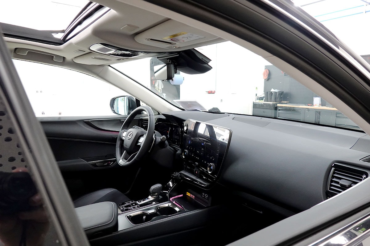 LEXUS NX 450h+ E-FOUR Excellence Panoramaglasdach-image-5