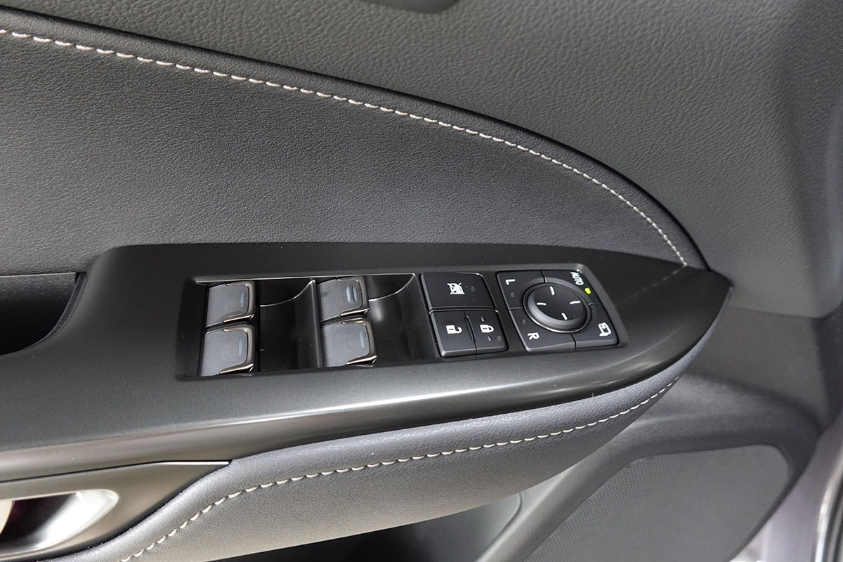 LEXUS NX 450h+ E-FOUR Excellence Panoramaglasdach-image-15