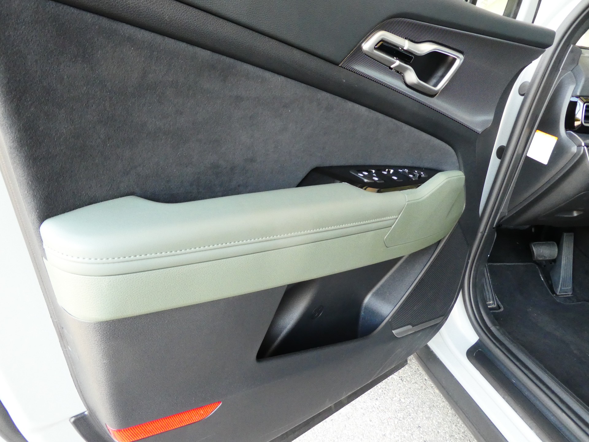 KIA Sportage 1.6T-GDi PHEV Power Edition 4x4 A-image-12