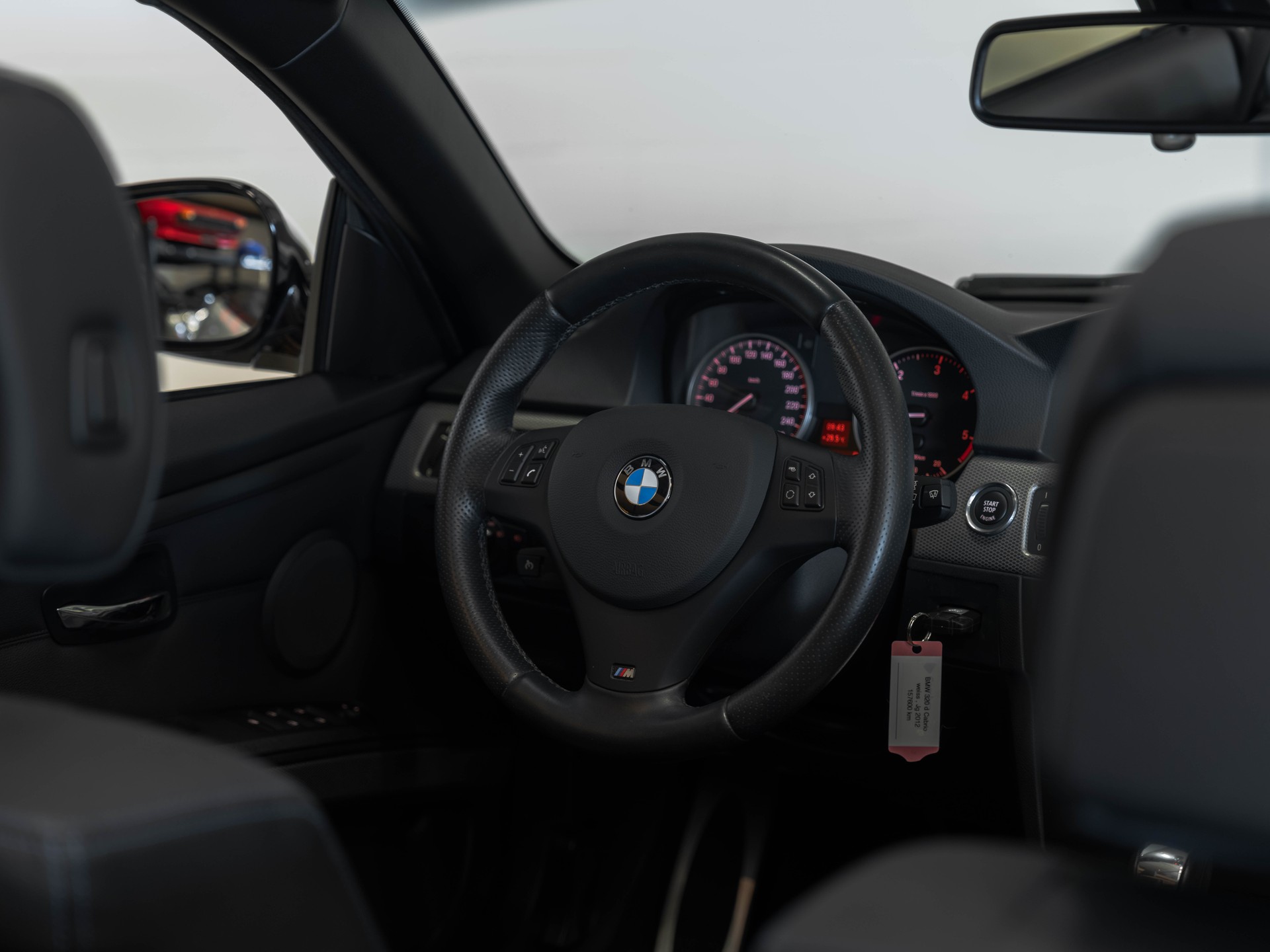 BMW 320d Cabriolet Steptronic-image-39