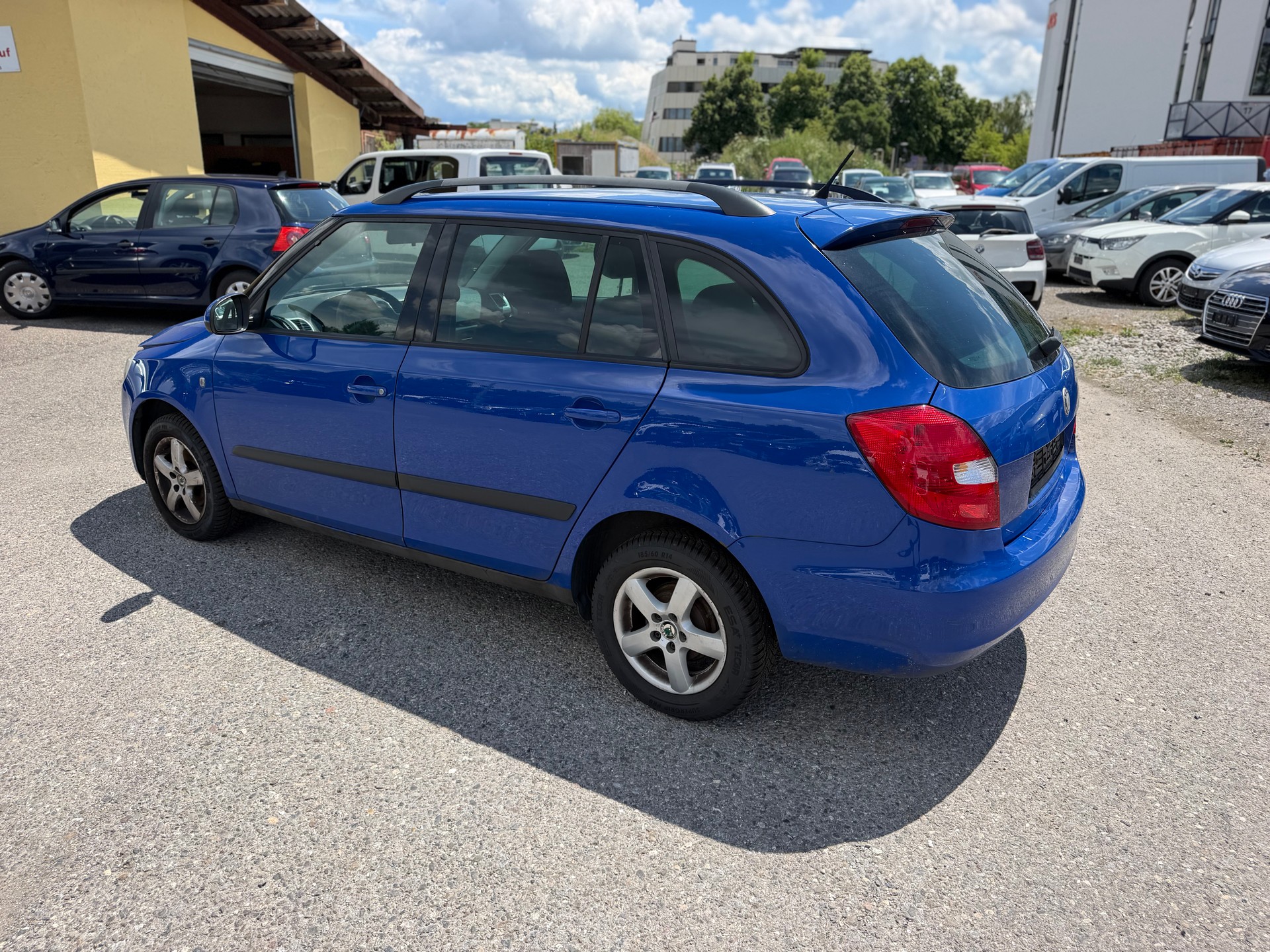 SKODA Fabia 1.2 Entry-image-6