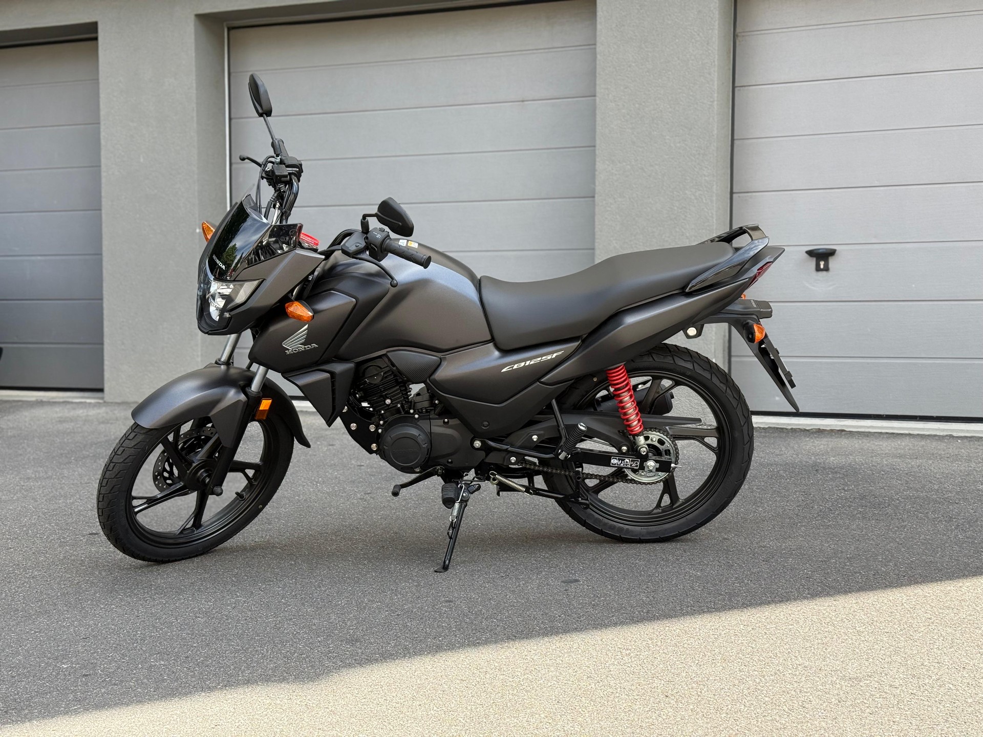 HONDA CBF 125 M-image-2