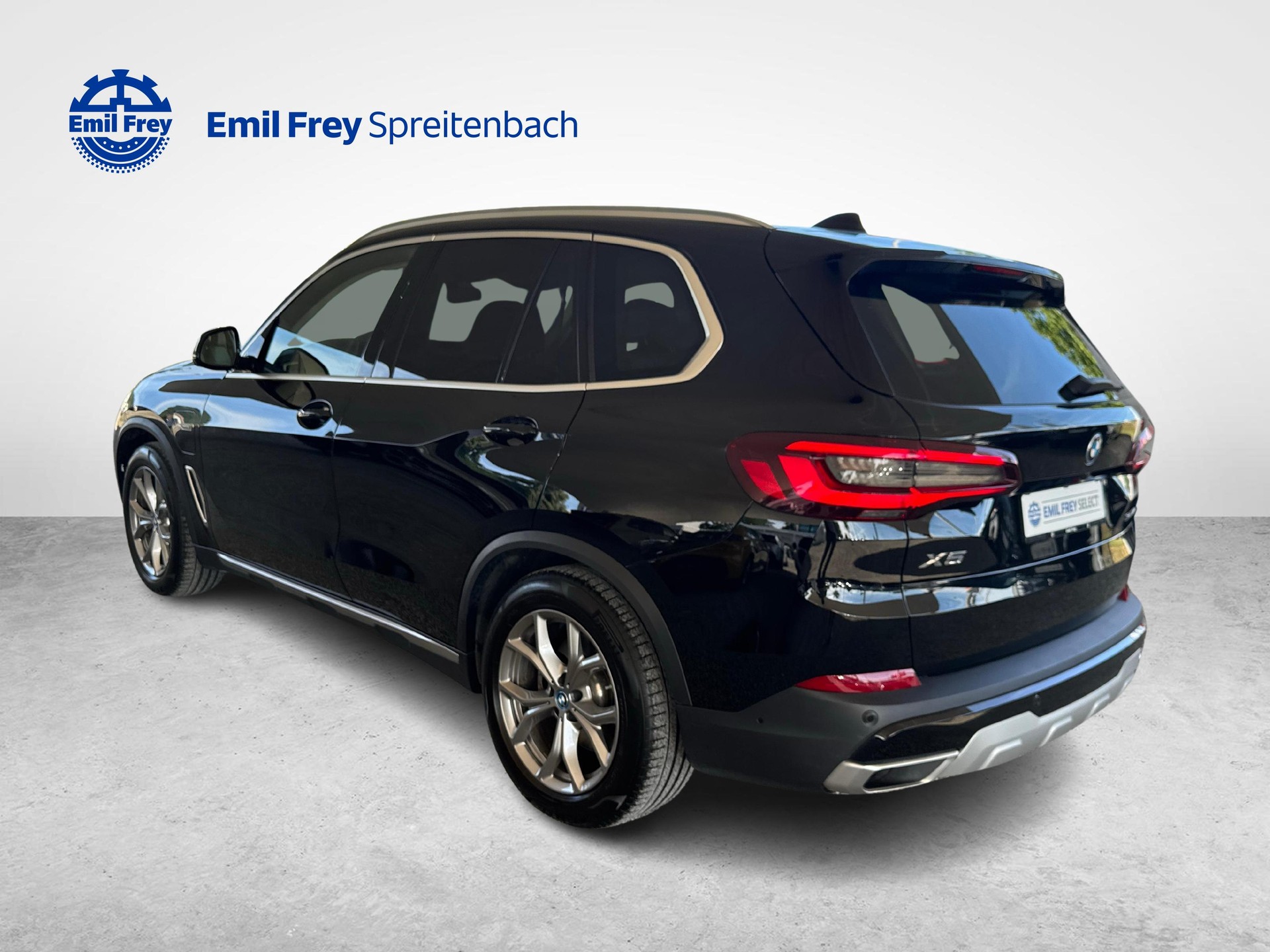 BMW X5 45e xDrive-showroom-element-2