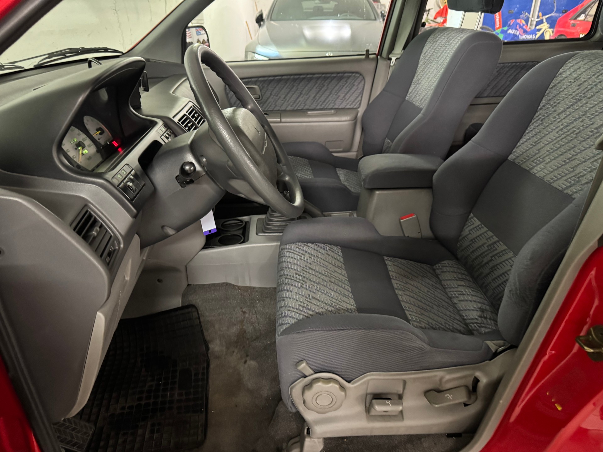 MITSUBISHI Space R 1.8 GLXi Cool Ed.-image-10
