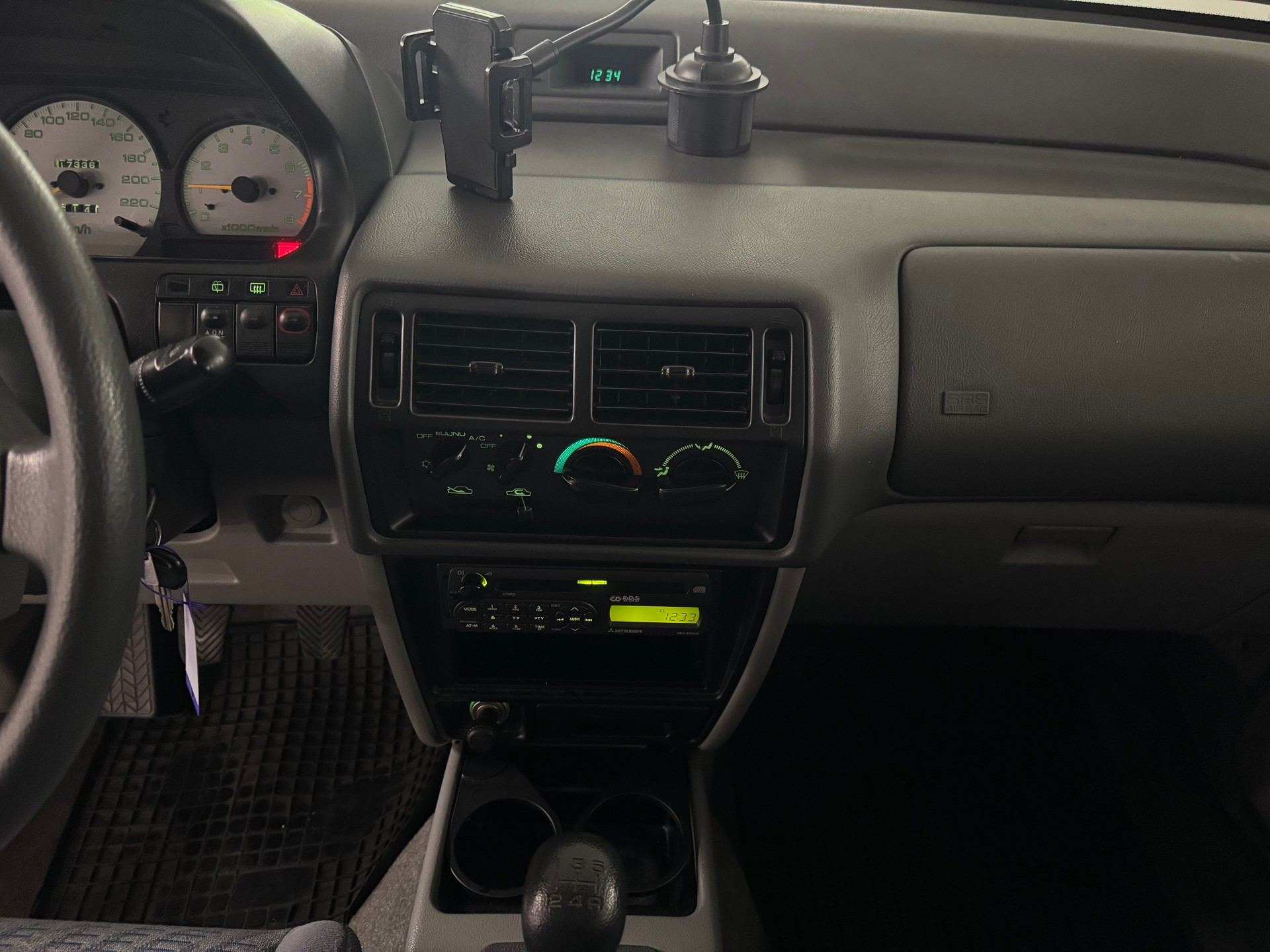 MITSUBISHI Space R 1.8 GLXi Cool Ed.-image-13