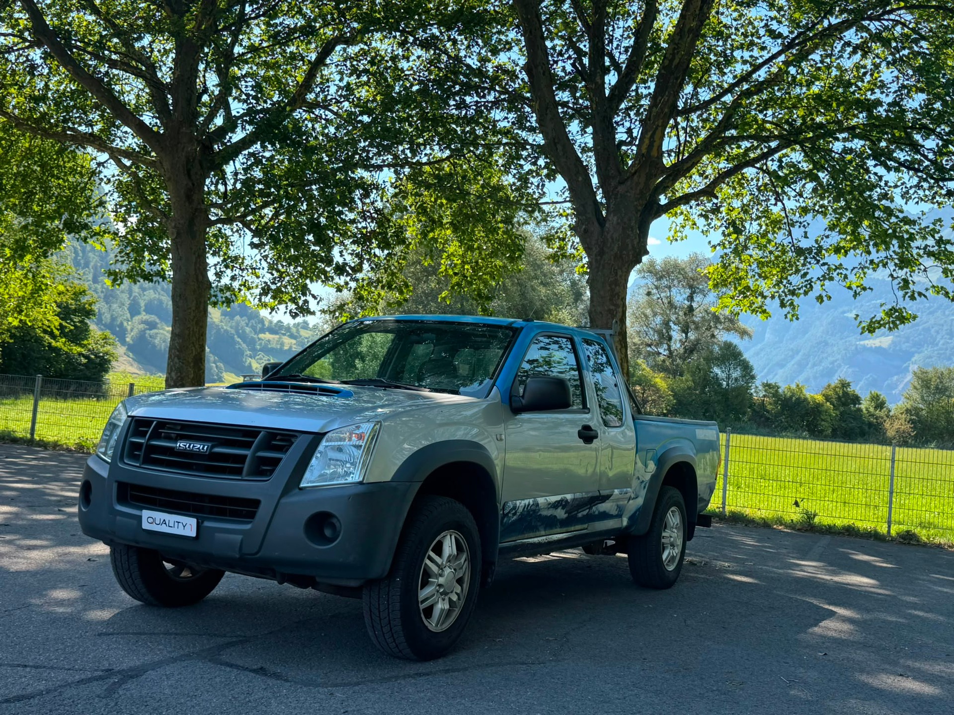 ISUZU D-MAX SpaceCab LS 3.0 4x4-showroom-element-2