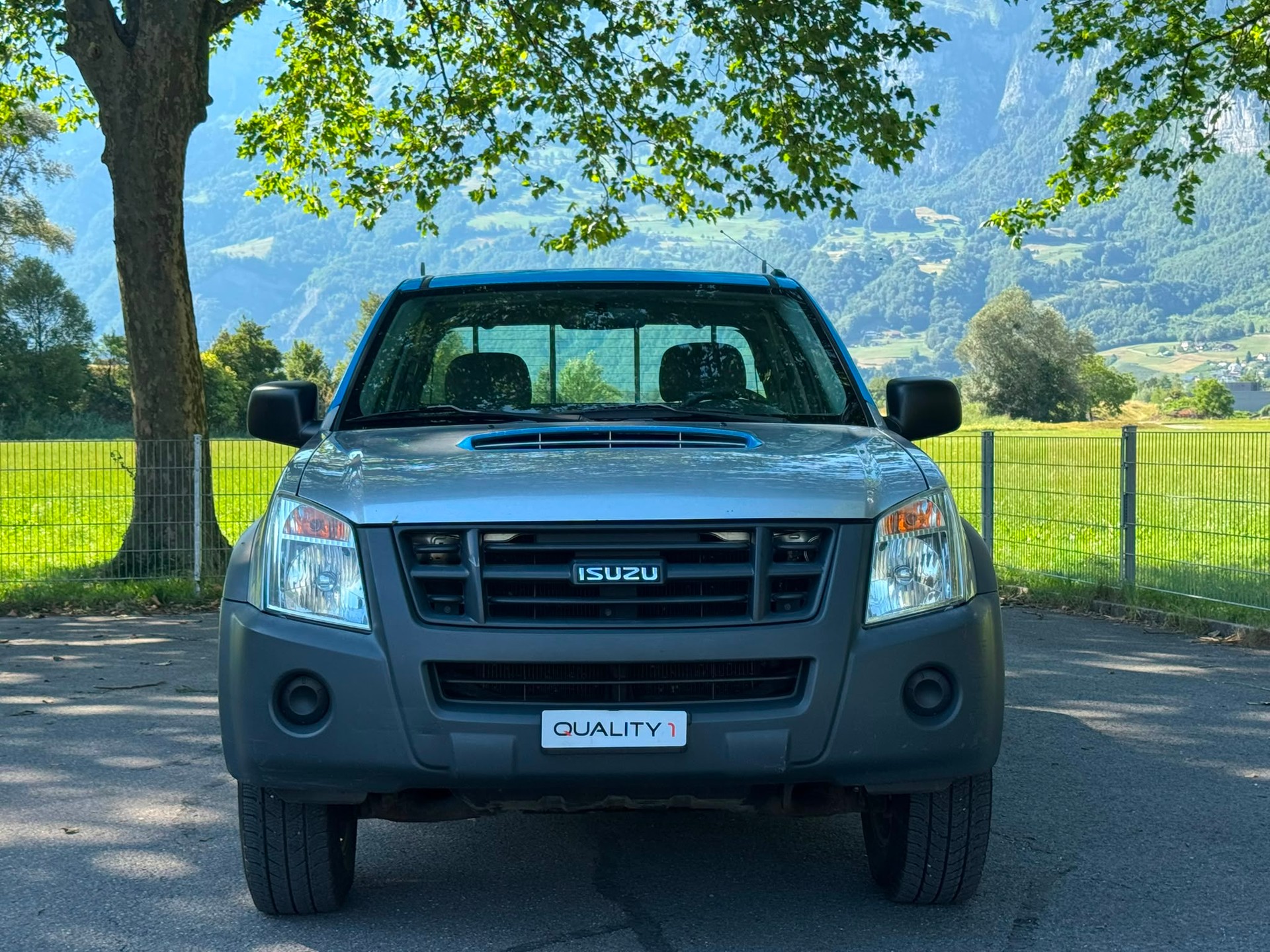 ISUZU D-MAX SpaceCab LS 3.0 4x4-showroom-element-1
