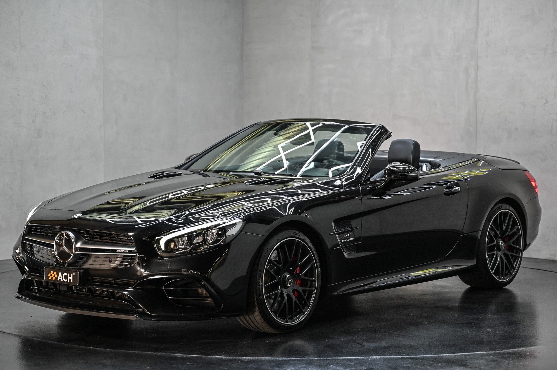 MERCEDES-BENZ SL 63 AMG Speedshift-showroom-element-2