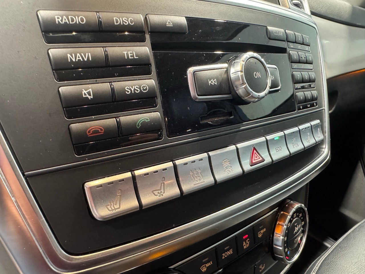 MERCEDES-BENZ GLS 350 BlueTEC 4Matic 7G-TRONIC-image-23