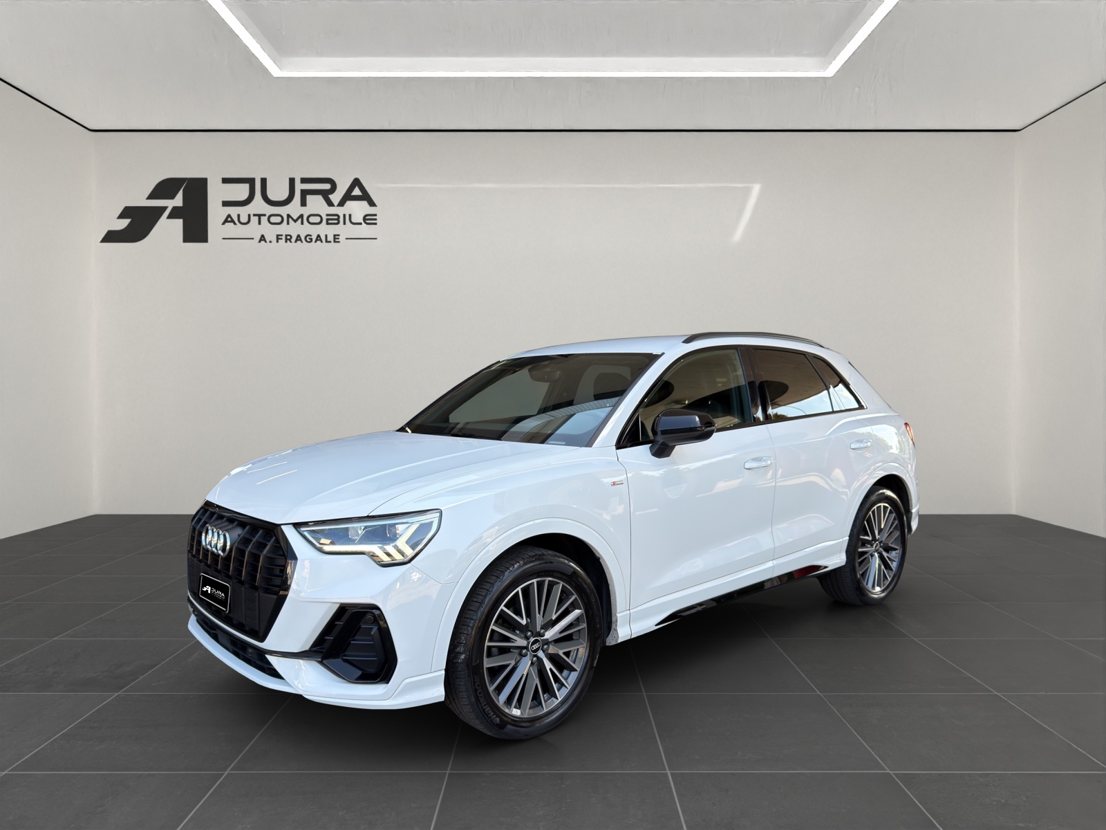 AUDI Q3 1.5 35 TFSI S line S-Tronic-image-1