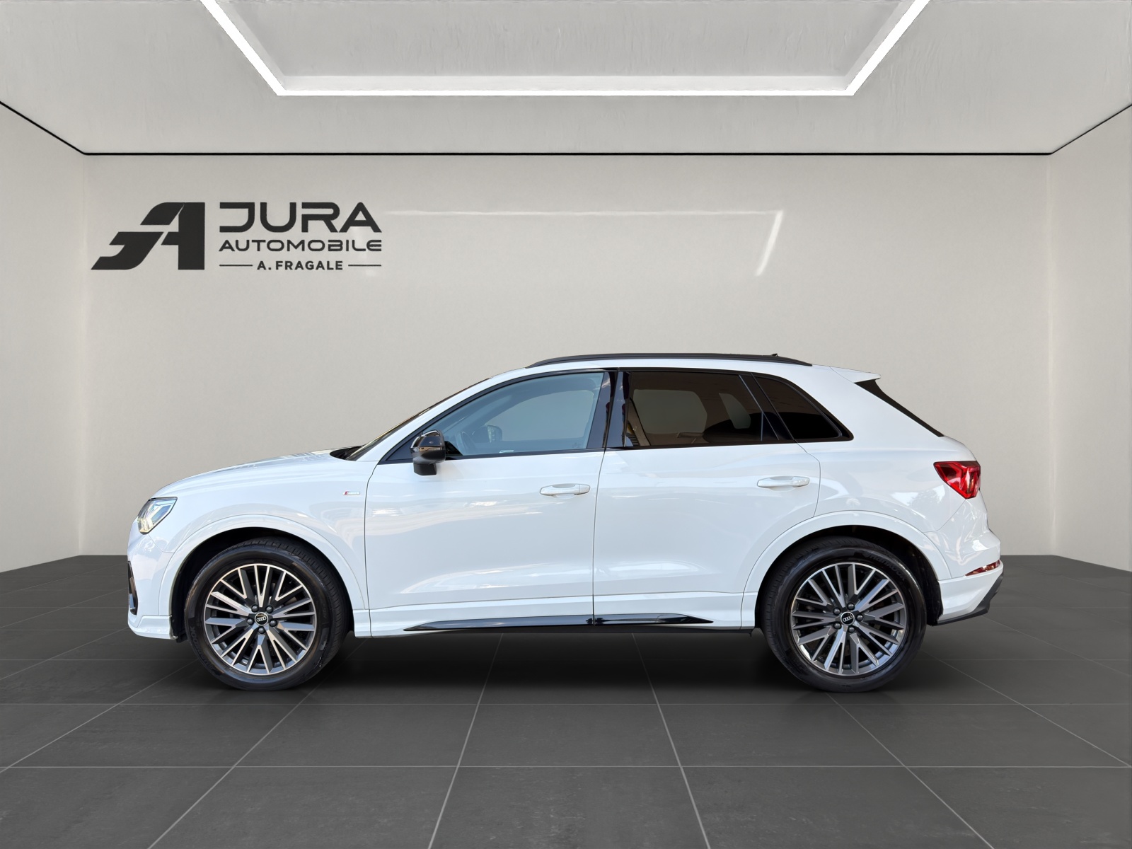 AUDI Q3 1.5 35 TFSI S line S-Tronic-image-3