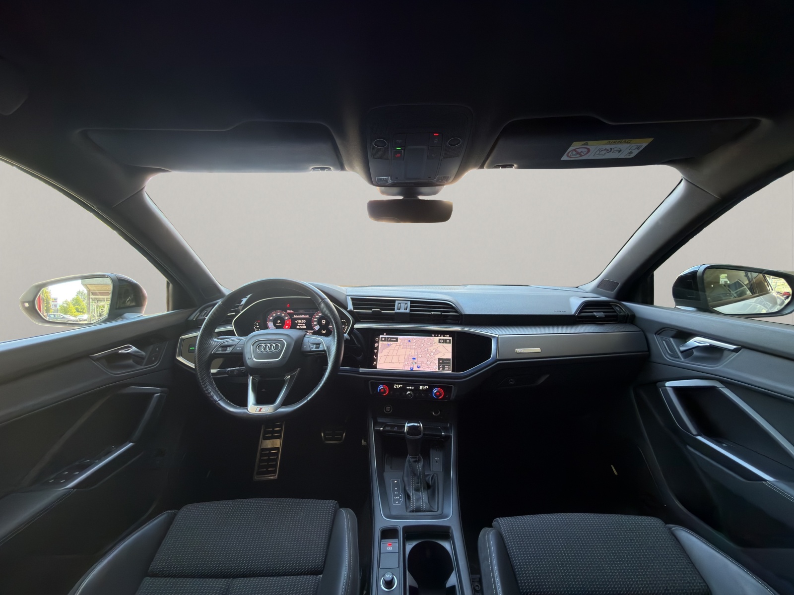 AUDI Q3 1.5 35 TFSI S line S-Tronic-image-8