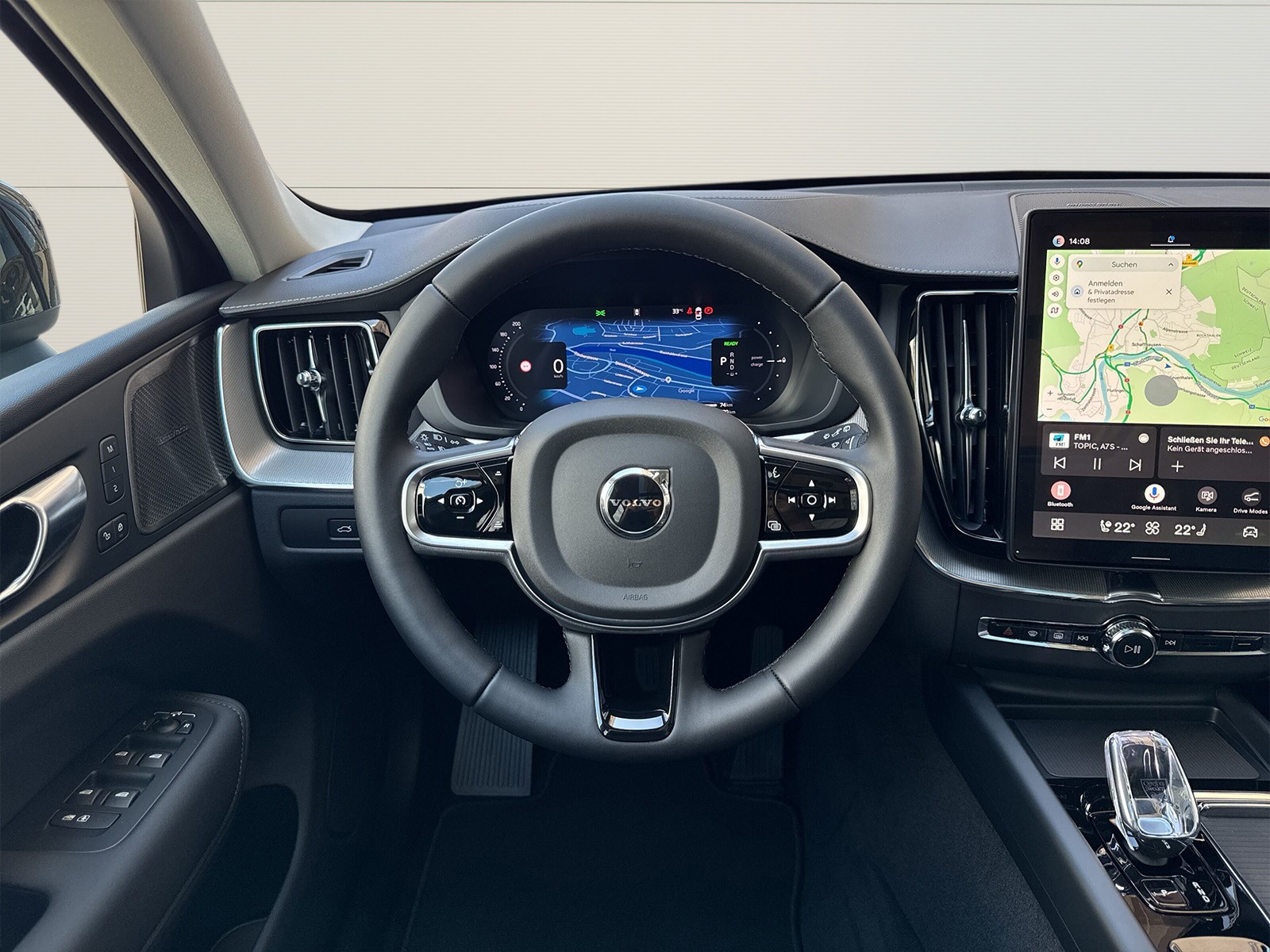 VOLVO XC60 2.0 T6 TE Ultra Dark eAWD-image-13
