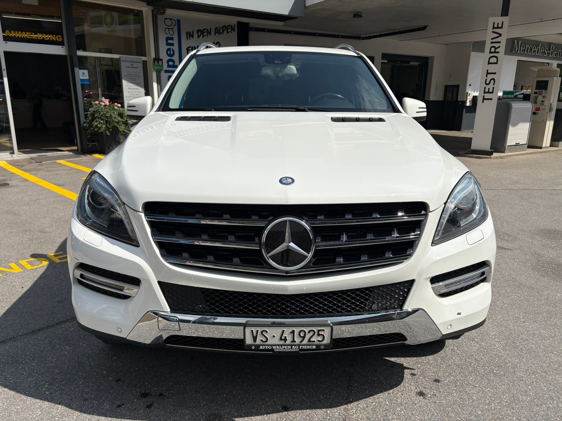 MERCEDES-BENZ ML 350 BlueTEC 4Matic-showroom-element-1