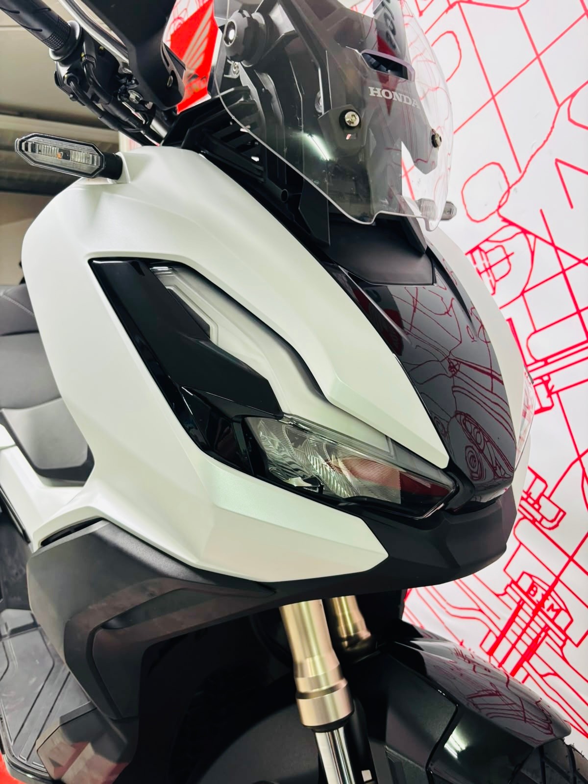 HONDA ADV 350-image-5