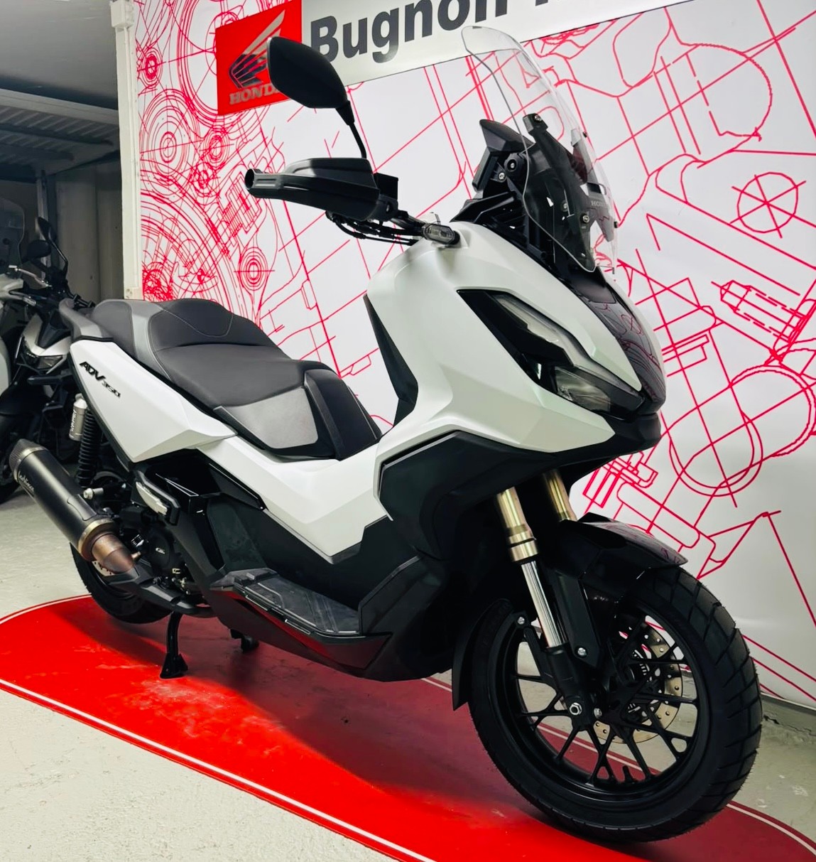 HONDA ADV 350-image-1
