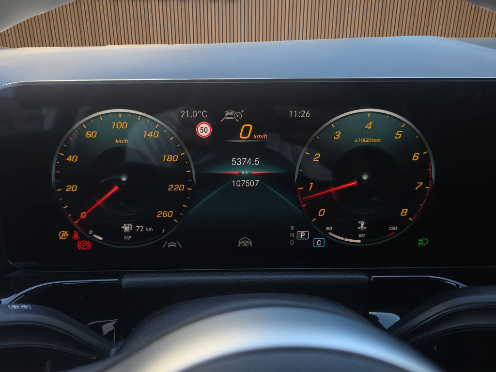 MERCEDES-BENZ B 250 AMG Line 4matic-image-15