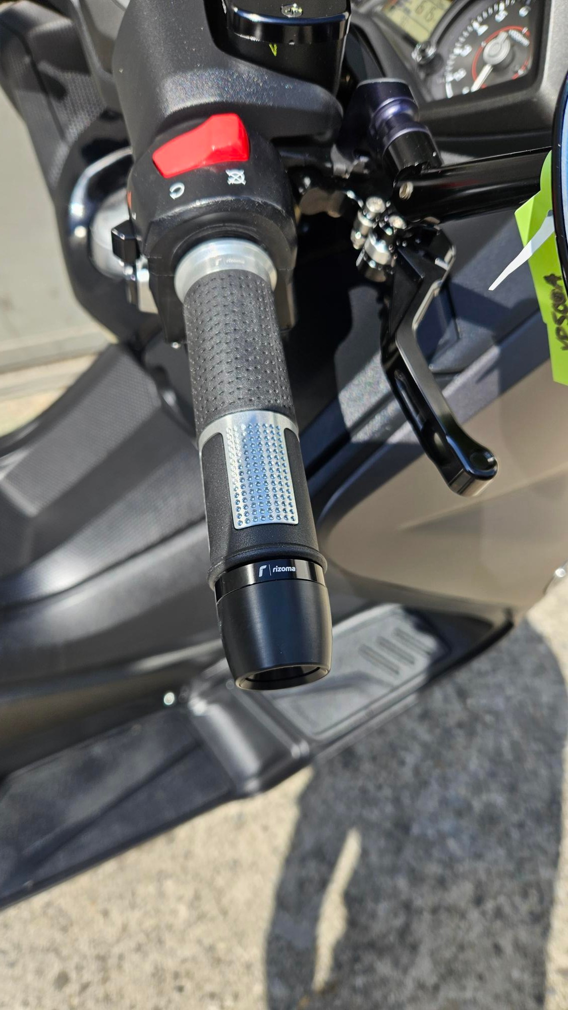 YAMAHA T-MAX XP 530 ABS-image-3
