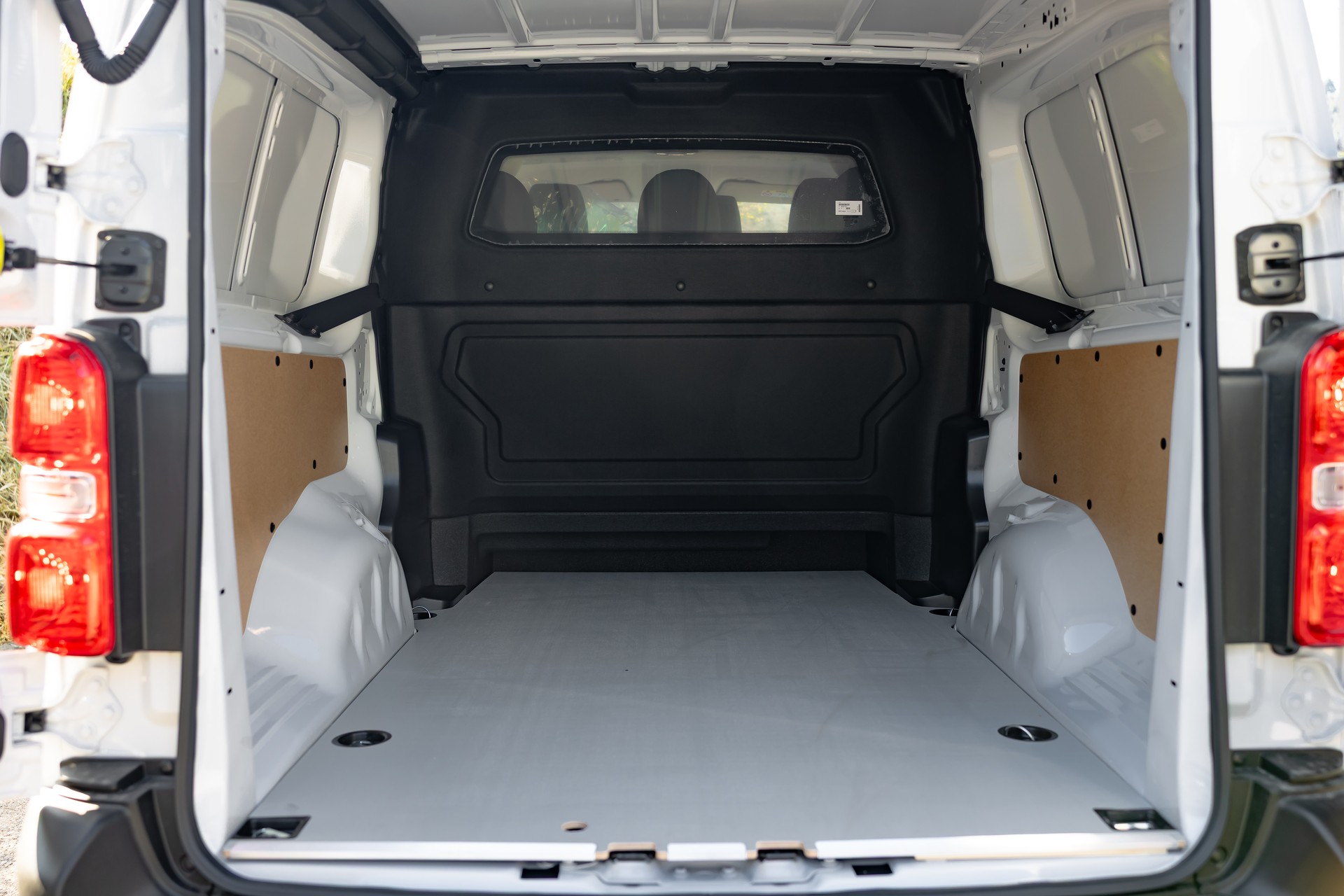 CITROEN Jumpy 2.2 BlueHDi 150 XL-image-2