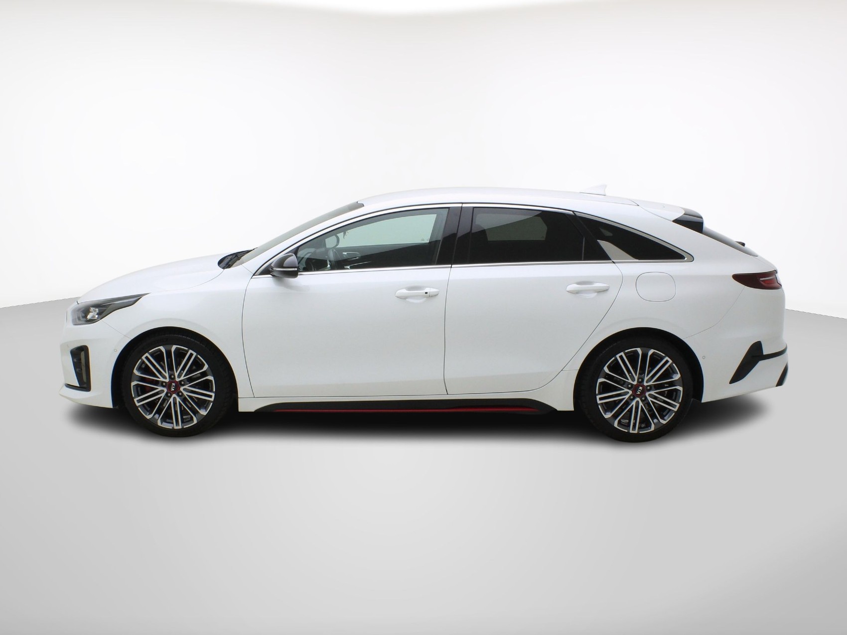 KIA Ceed Pro1.6 T-GDi GT-showroom-element-2