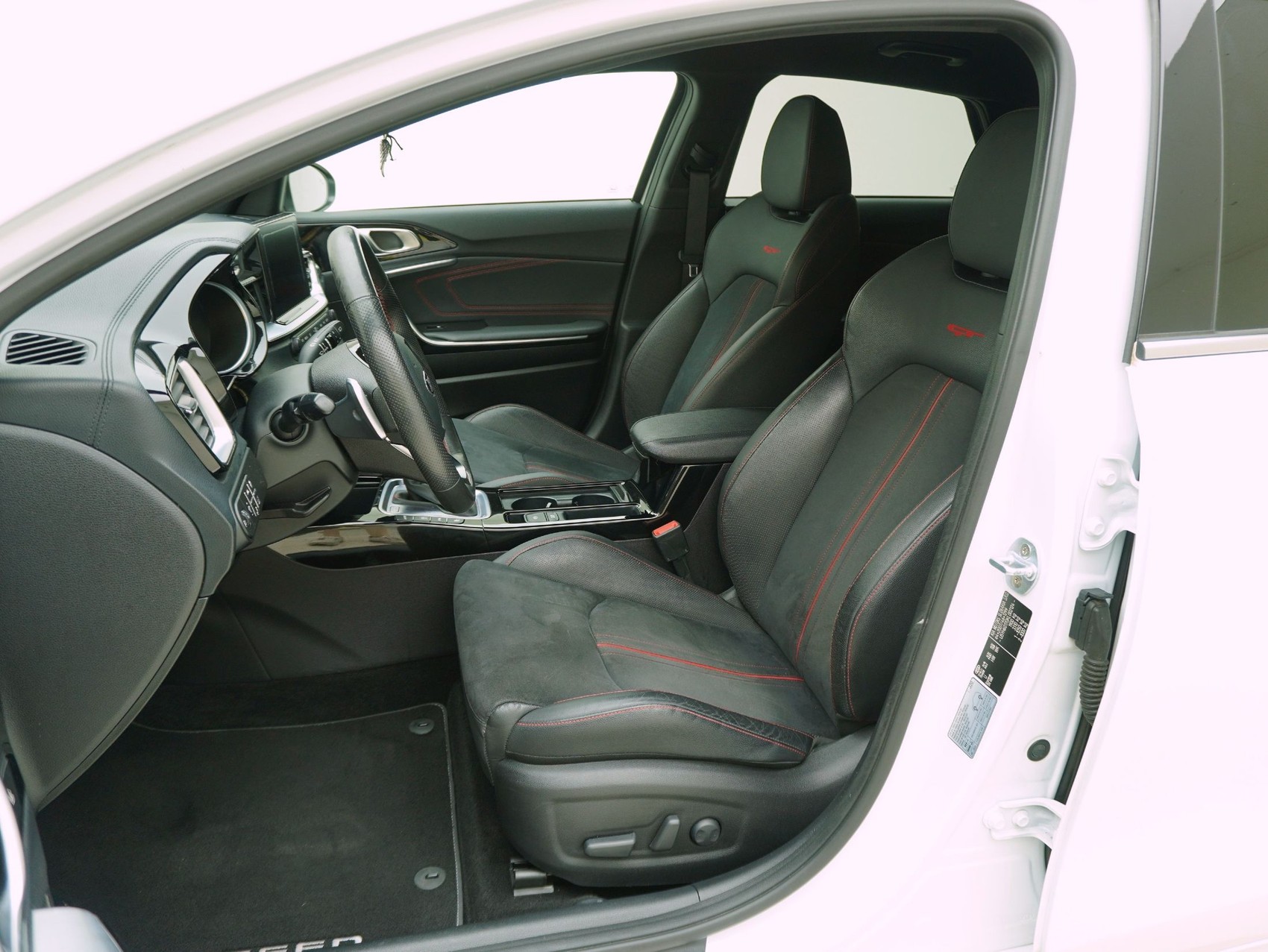 KIA Ceed Pro1.6 T-GDi GT-image-8