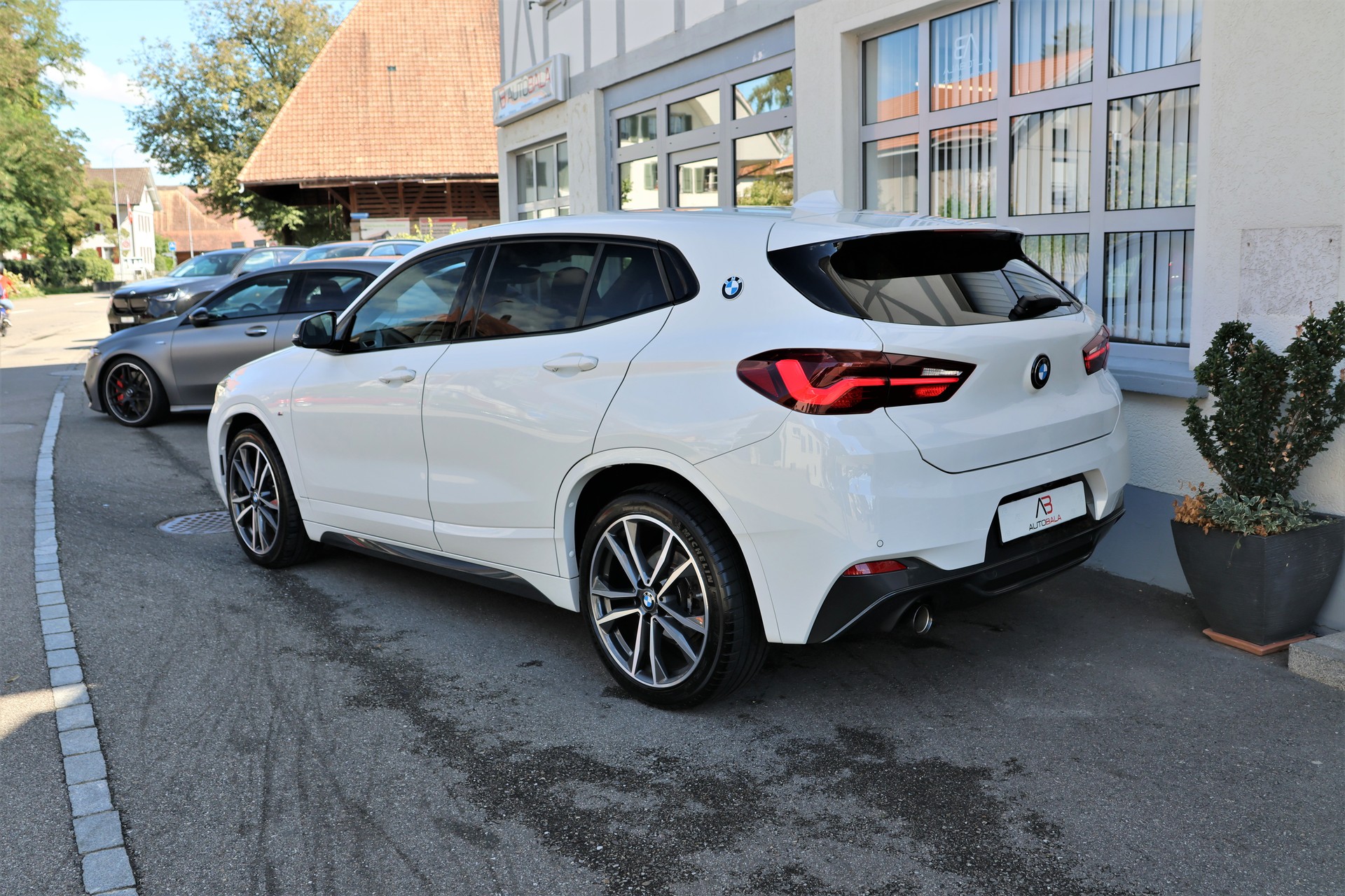 BMW X2 sDrive 18i M Sport Steptronic DSK (CH)-image-6